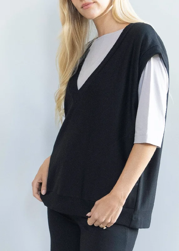 Capote - Deep V Vest